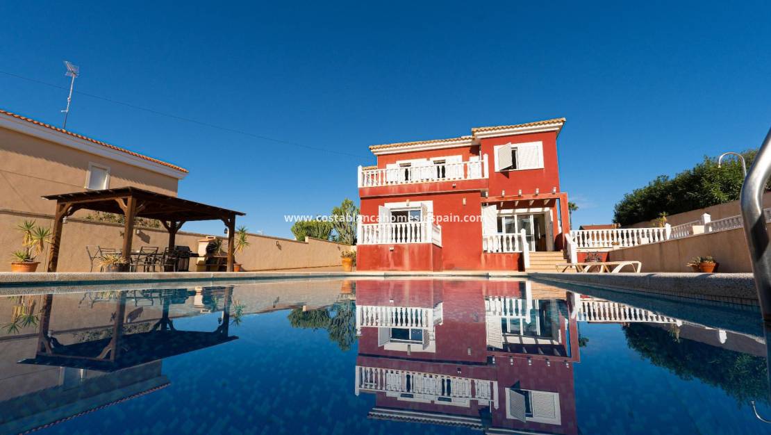 Endursölu - Detached Villa - Torrevieja - Aguas Nuevas