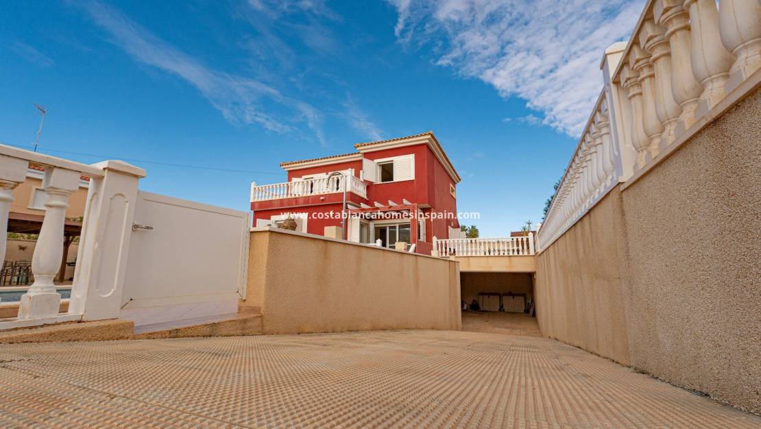 Endursölu - Detached Villa - Torrevieja - Aguas Nuevas