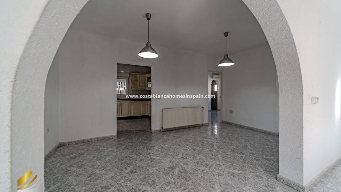 Endursölu - Detached Villa - Villamartin