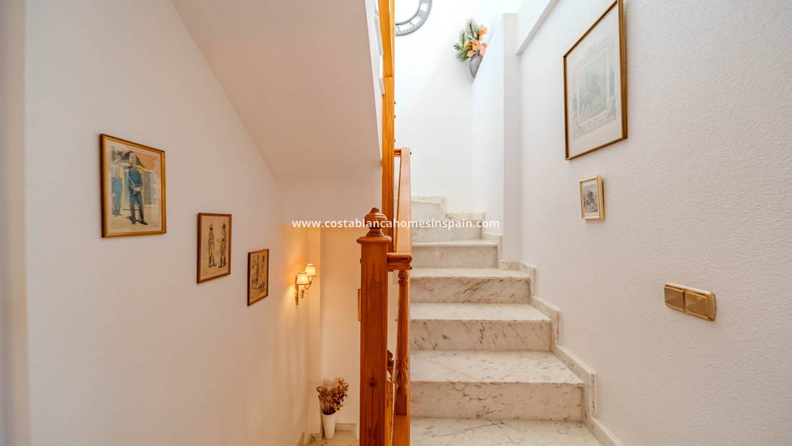 Endursölu - Detached Villa - Villamartin