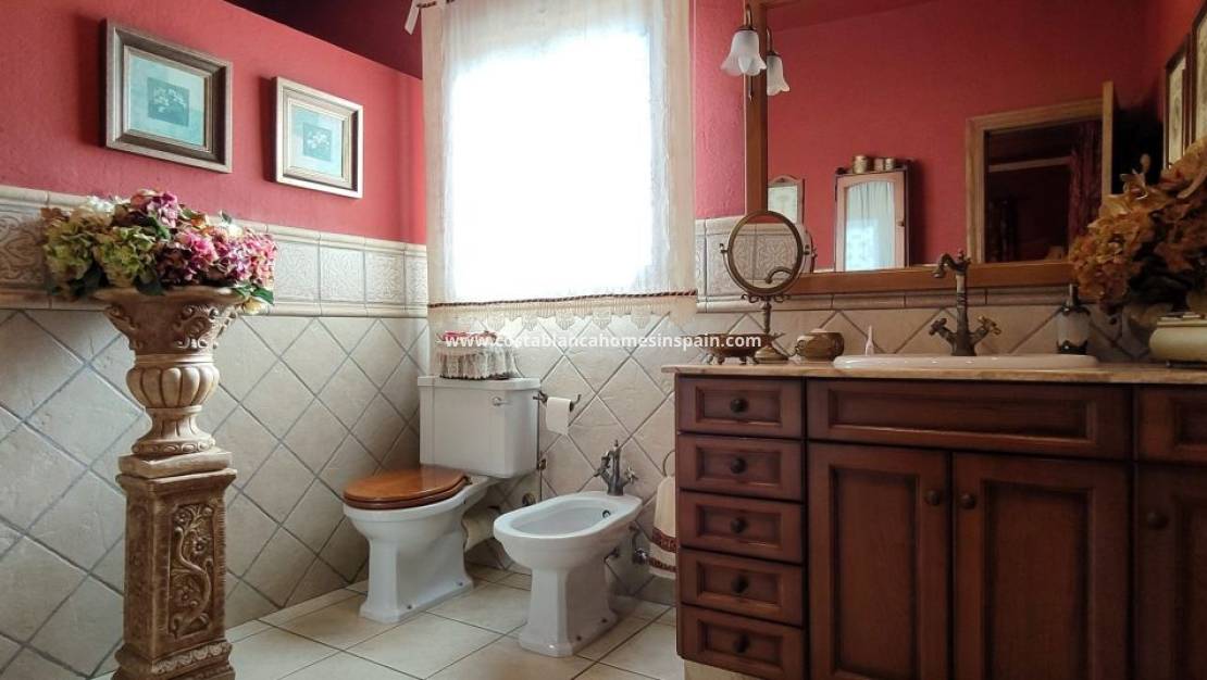 Endursölu - Finca - Orihuela