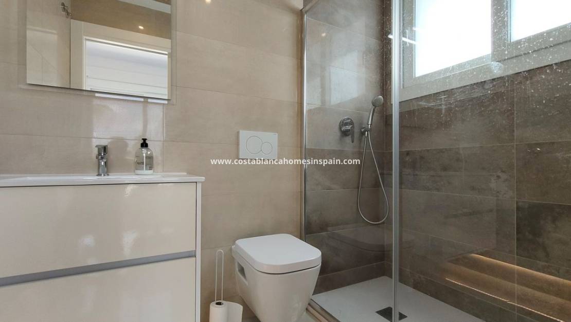 Endursölu -  - La Mata