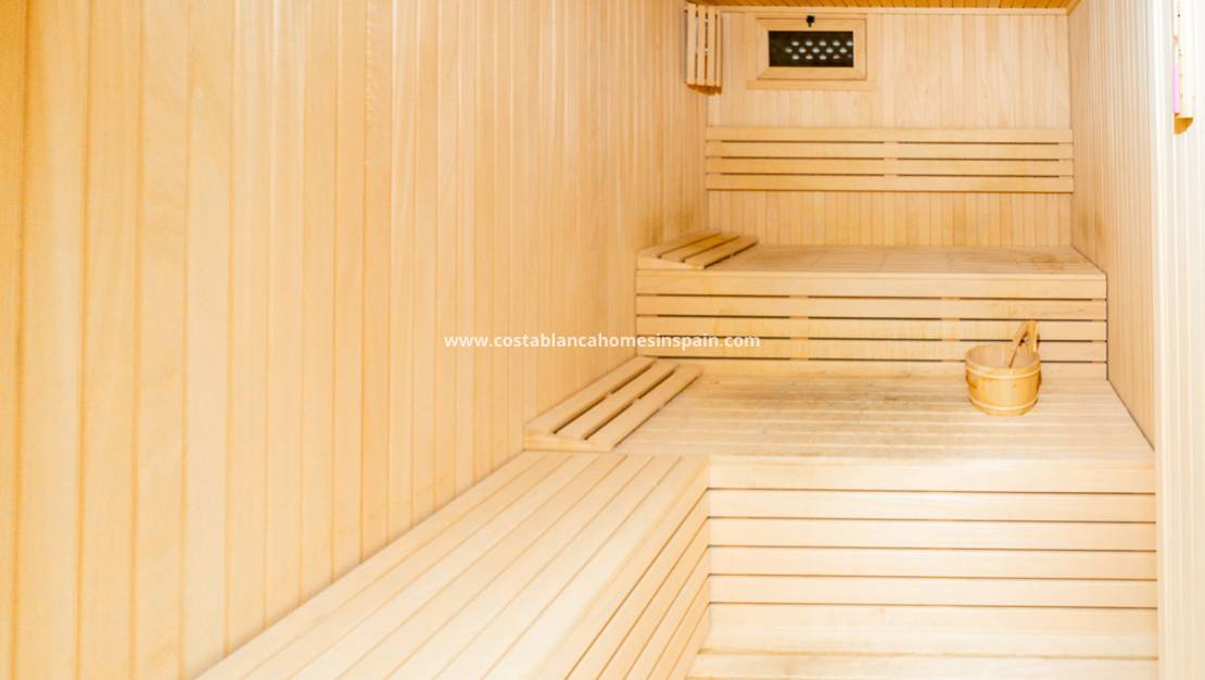 Endursölu -  - La Mata