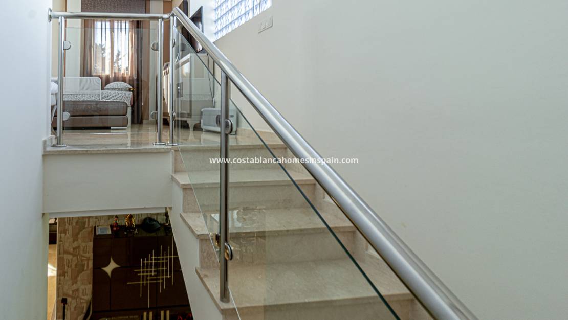 Endursölu -  - La Mata