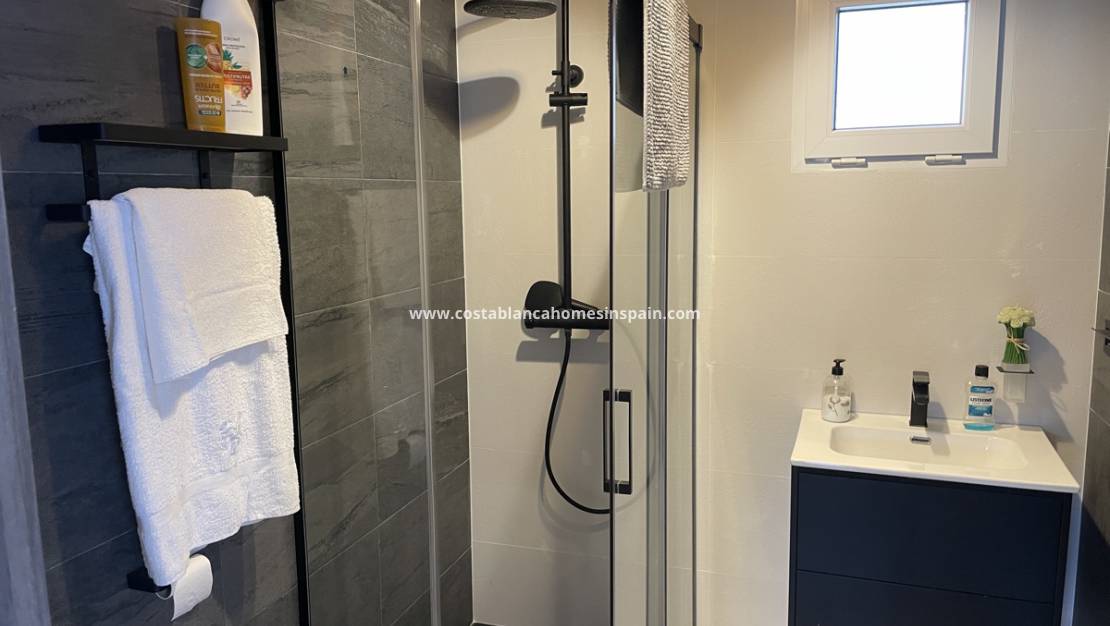 Endursölu -  - LOS BALCONES