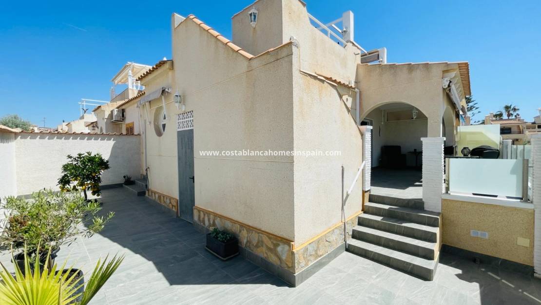 Endursölu - Quatro house - Orihuela Costa - Playa Flamenca