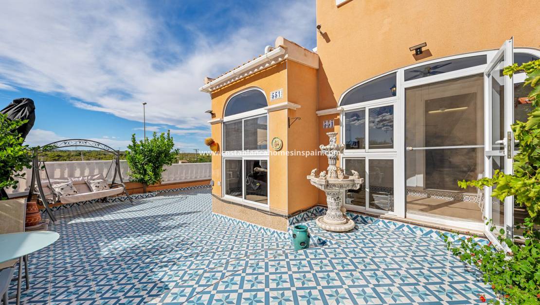 Endursölu - Semi Detached - Orihuela Costa - Los Altos