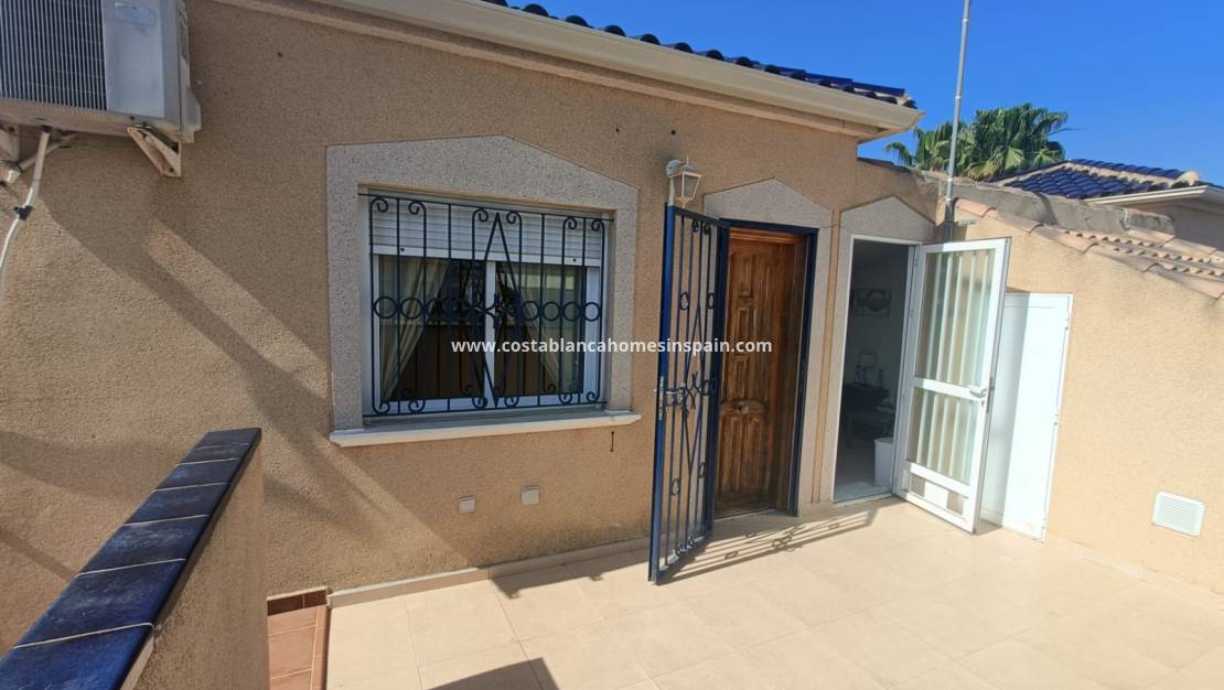 Endursölu - Semi Detached - Orihuela Costa - Los Altos