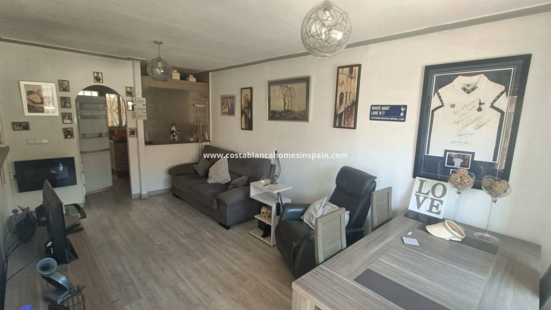 Endursölu - Semi Detached - Orihuela Costa - Los Altos