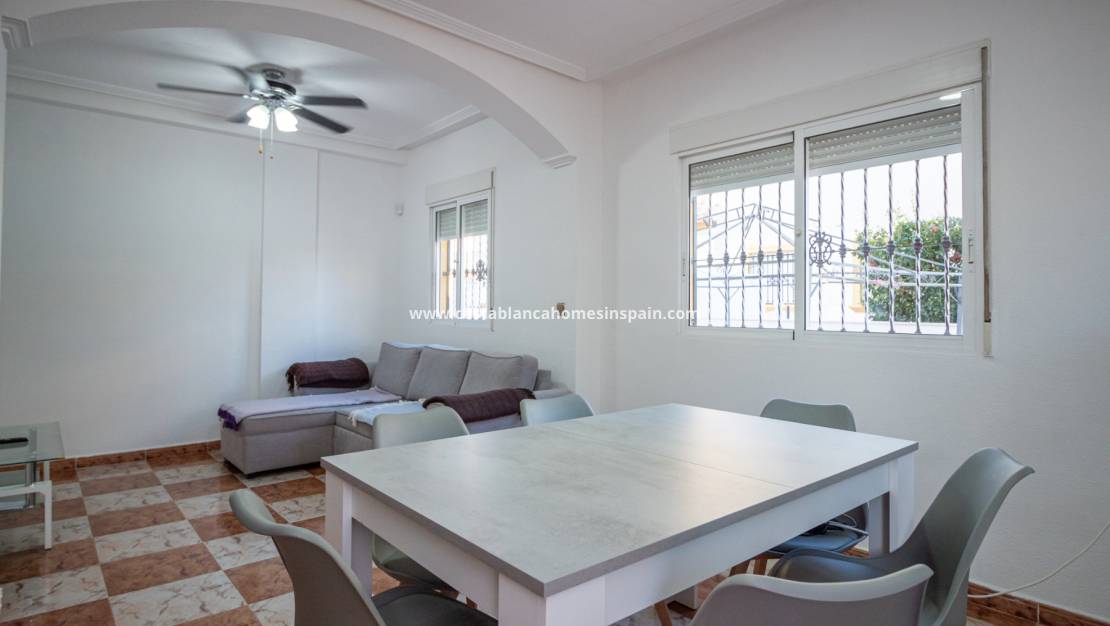 Endursölu - Semi - Detached Villa - La Zenia - Villas San Jose