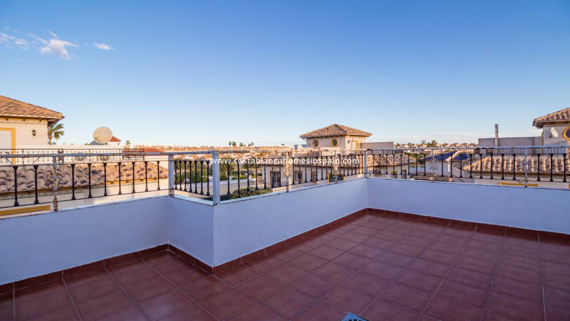 Endursölu - Semi - Detached Villa - La Zenia - Villas San Jose