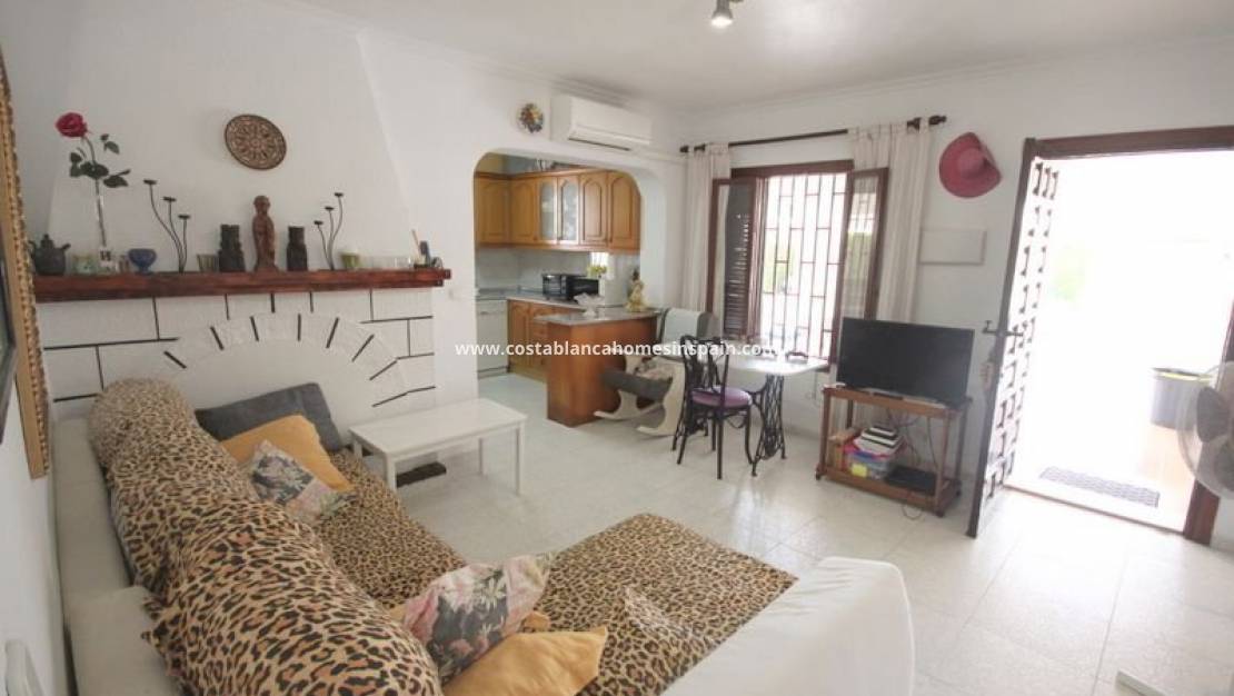 Endursölu - Semi-Detached Villa - Orihuela Costa - Punta Prima