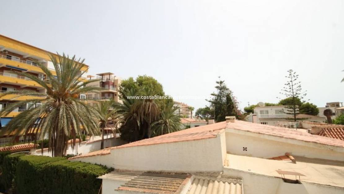 Endursölu - Semi-Detached Villa - Orihuela Costa - Punta Prima