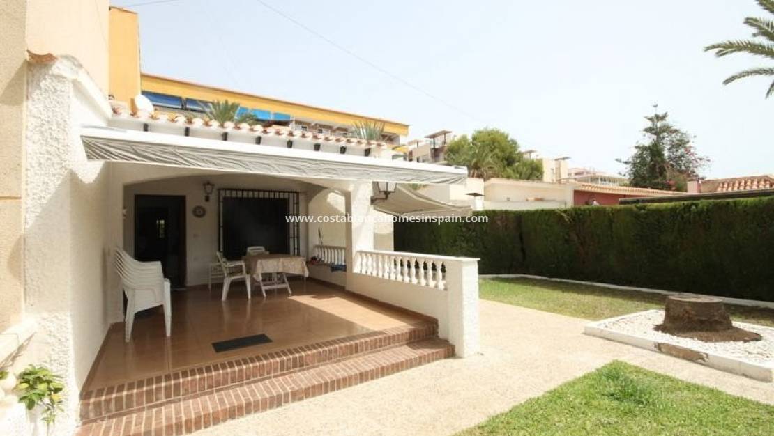 Endursölu - Semi-Detached Villa - Orihuela Costa - Punta Prima