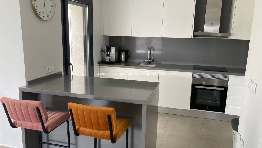 Endursölu - Semi - Detached Villa - Pilar de la Horadada