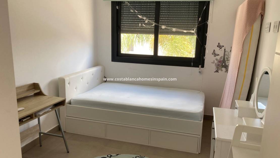 Endursölu - Semi - Detached Villa - Pilar de la Horadada