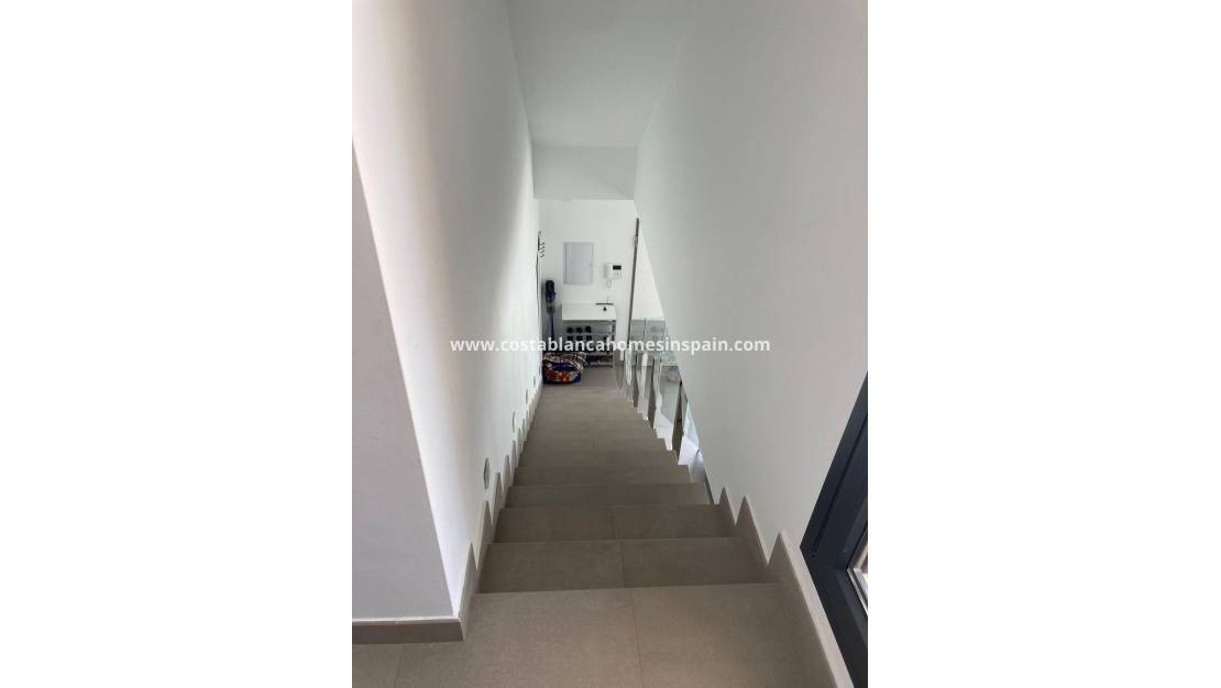 Endursölu - Semi - Detached Villa - Pilar de la Horadada