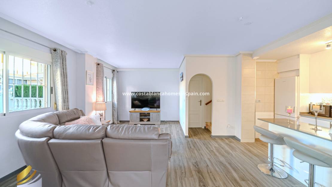 Endursölu - Semi - Detached Villa - Playa Flamenca - Costa Blanca South