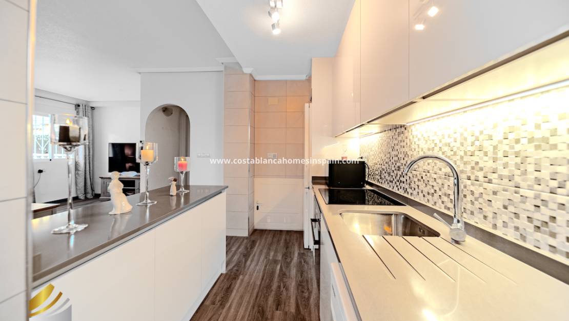 Endursölu - Semi - Detached Villa - Playa Flamenca - Costa Blanca South