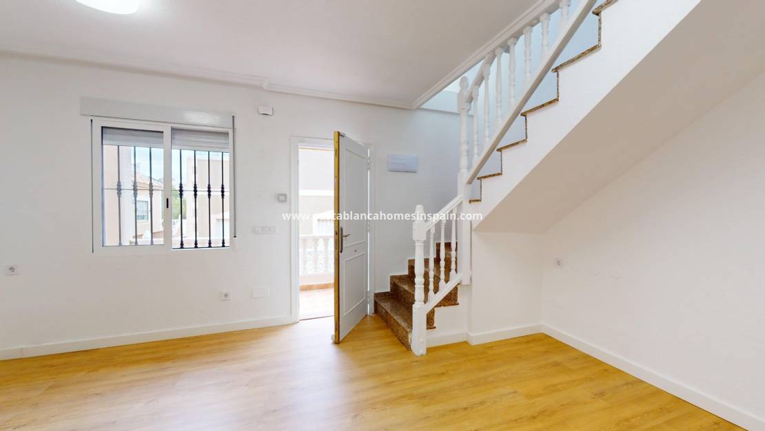 Endursölu - Semi - Detached Villa - San Miguel de Salinas