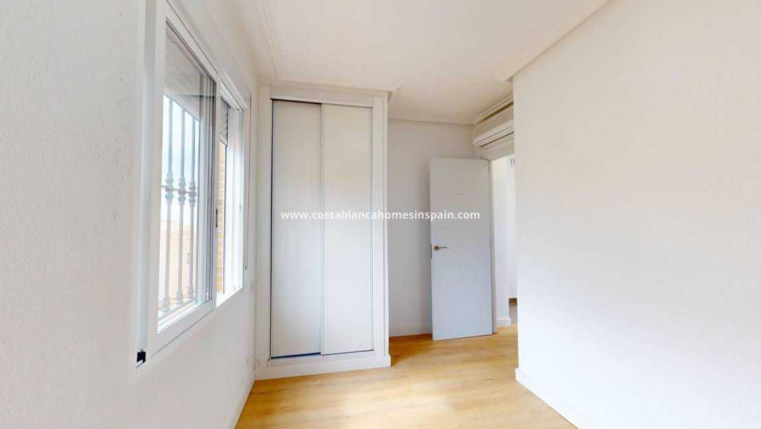 Endursölu - Semi - Detached Villa - San Miguel de Salinas