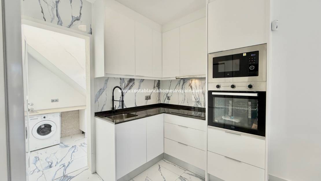 Endursölu - Semi - Detached Villa - Torrevieja - El chaparral