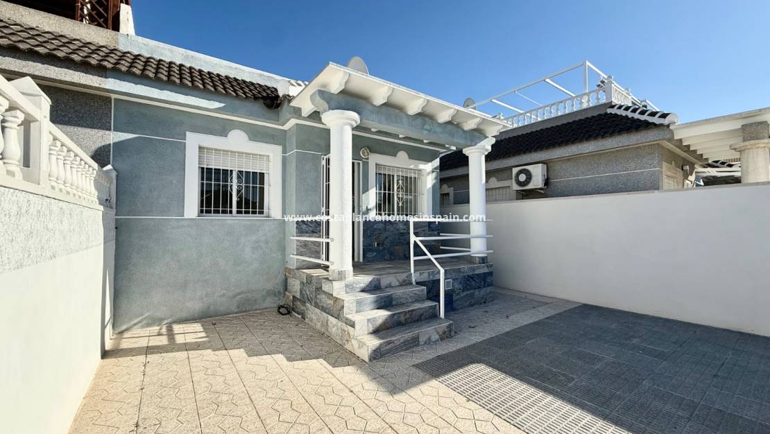 Endursölu - Semi - Detached Villa - Torrevieja - El chaparral