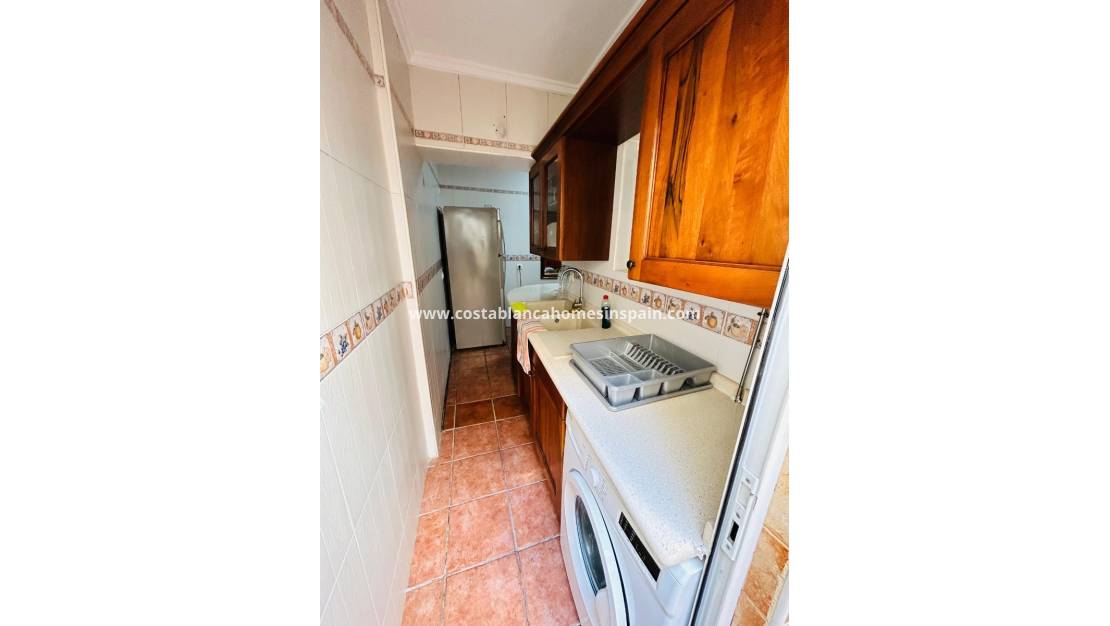 Endursölu - Semi - Detached Villa - Torrevieja - Playa de los Locos