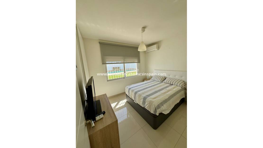 Endursölu - Semi - Detached Villa - Torrevieja - Torretas