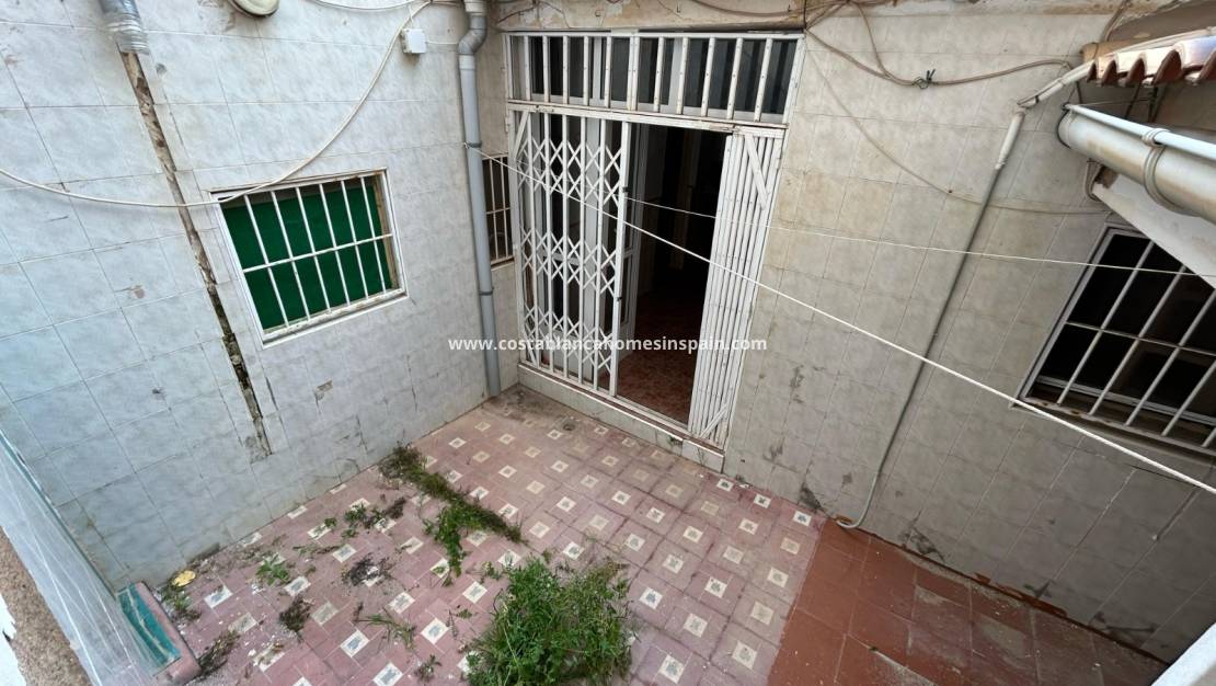 Endursölu - Semi - Detached Villa - Torrevieja - Torrevieja City Center