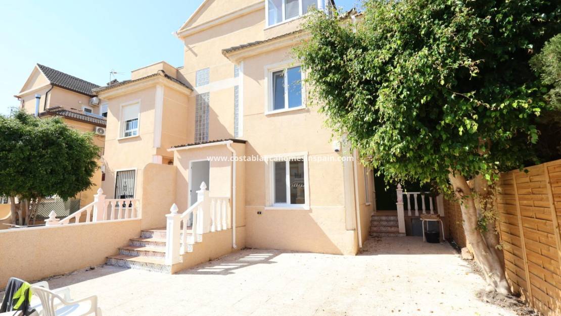 Endursölu - Terraced house - Orihuela Costa - La Zenia