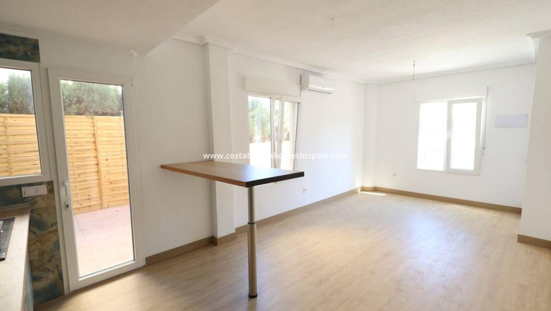 Endursölu - Terraced house - Orihuela Costa - La Zenia