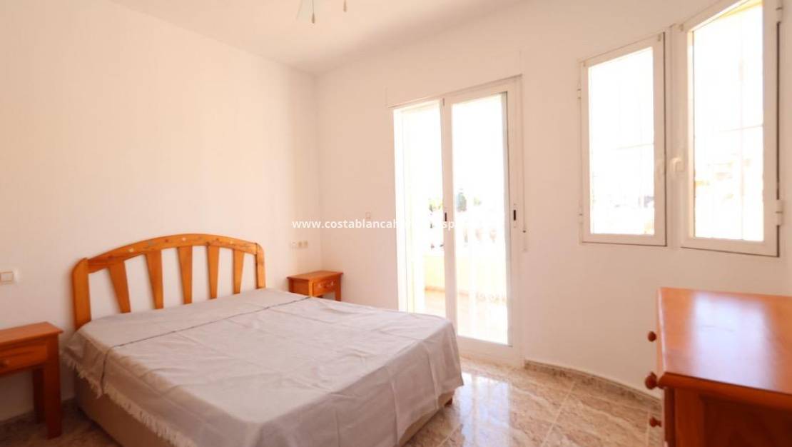 Endursölu - Terraced house - Orihuela Costa - Las Filipinas