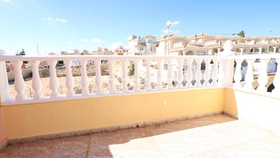 Endursölu - Terraced house - Orihuela Costa - Las Filipinas