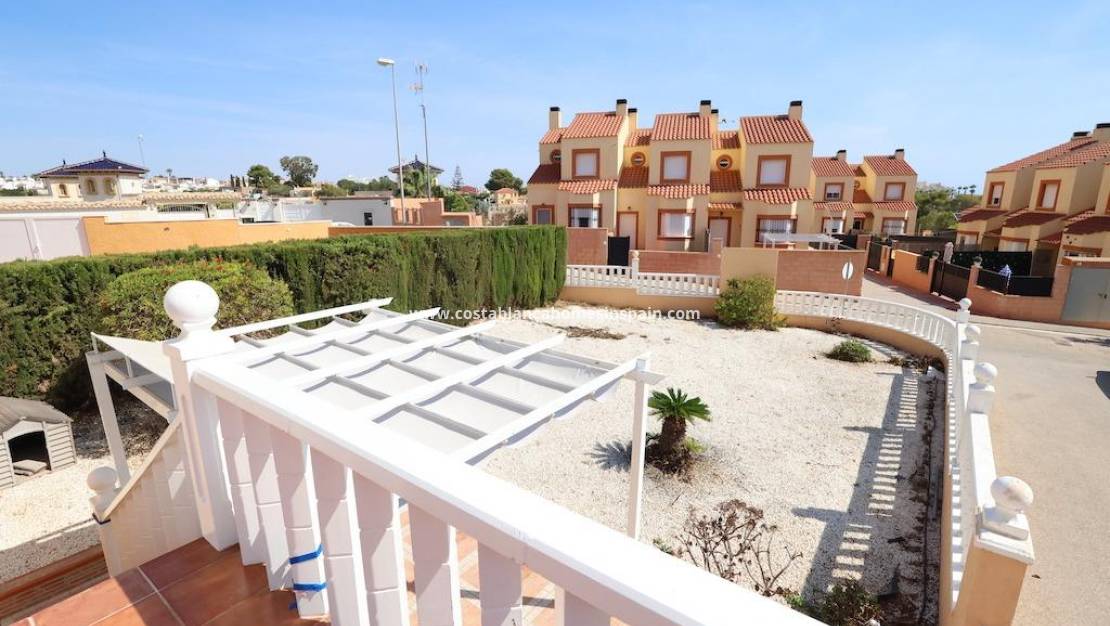 Endursölu - Terraced house - Orihuela Costa - Montezenia