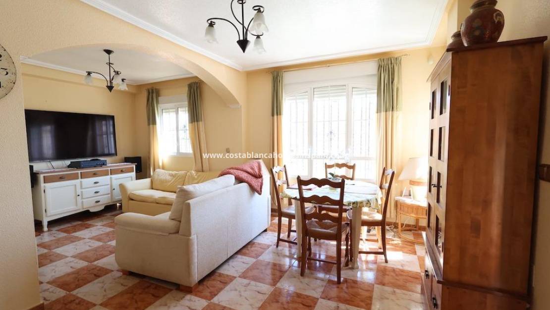 Endursölu - Terraced house - Orihuela Costa - Montezenia