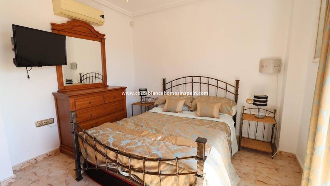 Endursölu - Terraced house - Orihuela Costa - Montezenia