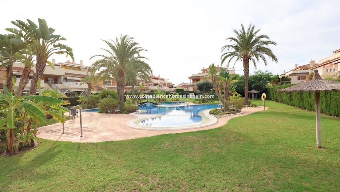 Endursölu - Terraced house - Orihuela Costa - Punta Prima