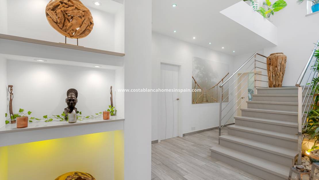 Endursölu -  - Torremendo