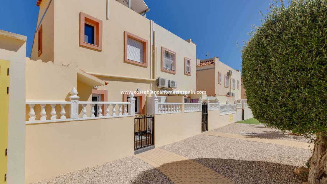 Endursölu - Town house - Orihuela Costa - La Zenia