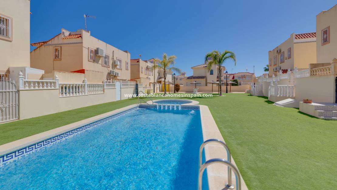 Endursölu - Town house - Orihuela Costa - La Zenia