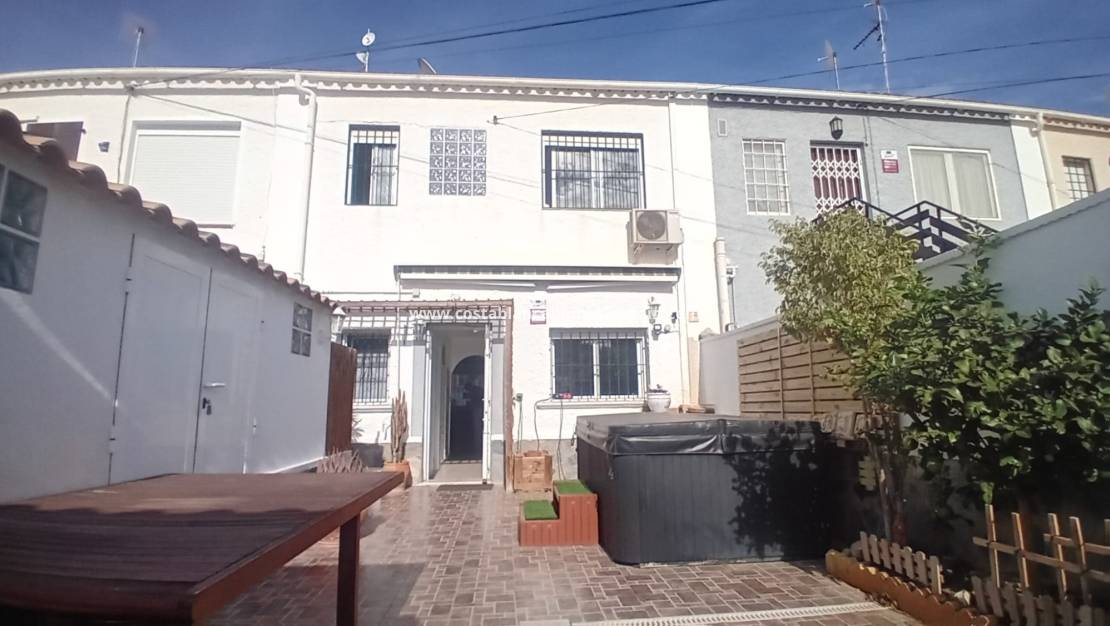 Endursölu - Town house - Orihuela Costa - Los Balcones