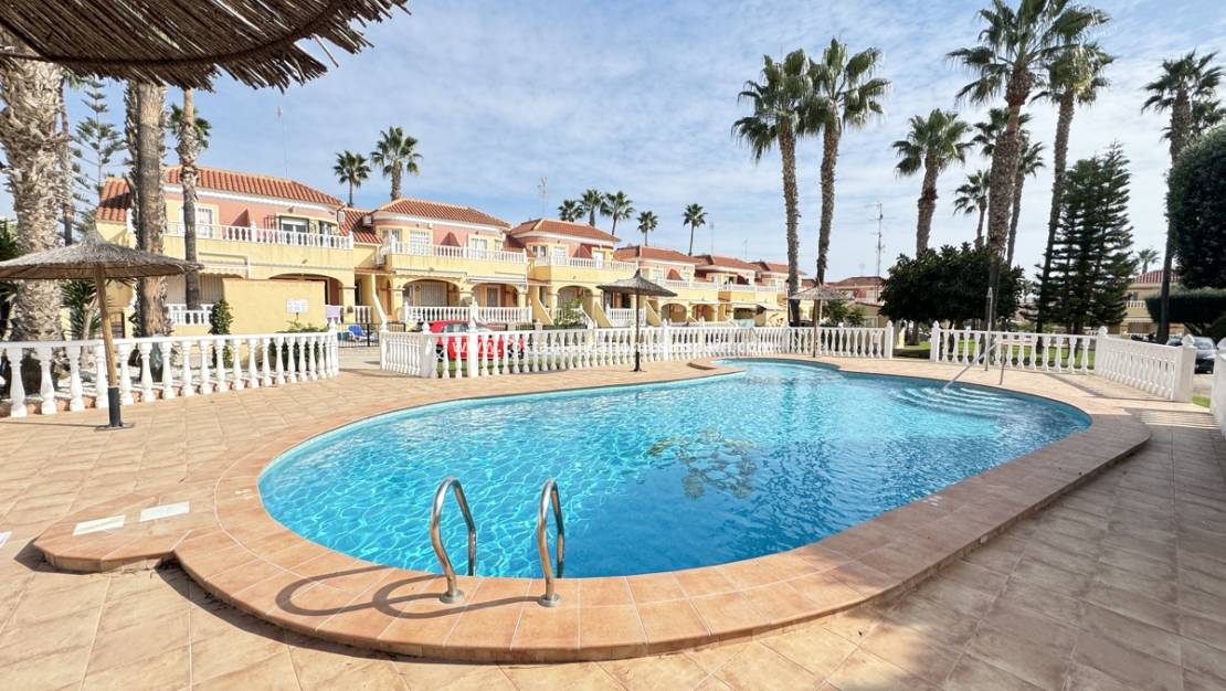 Endursölu - Townhouse - Orihuela Costa - La Zenia