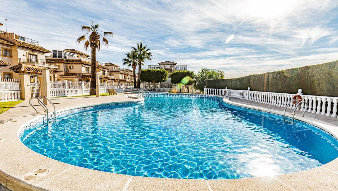 Endursölu - Townhouse - Orihuela Costa - La Zenia