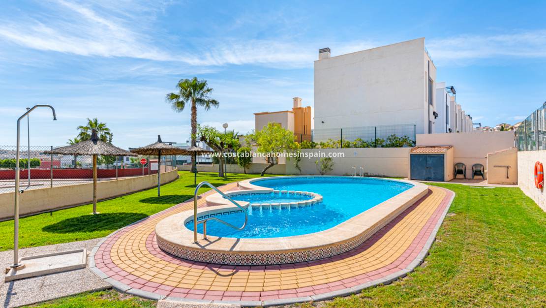 Endursölu - Townhouse - Orihuela Costa - Los Altos