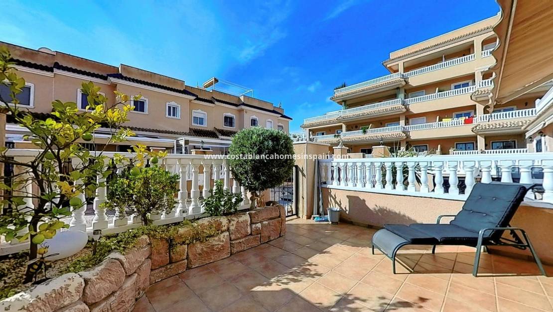 Endursölu - Townhouse - Orihuela Costa - Los Dolses