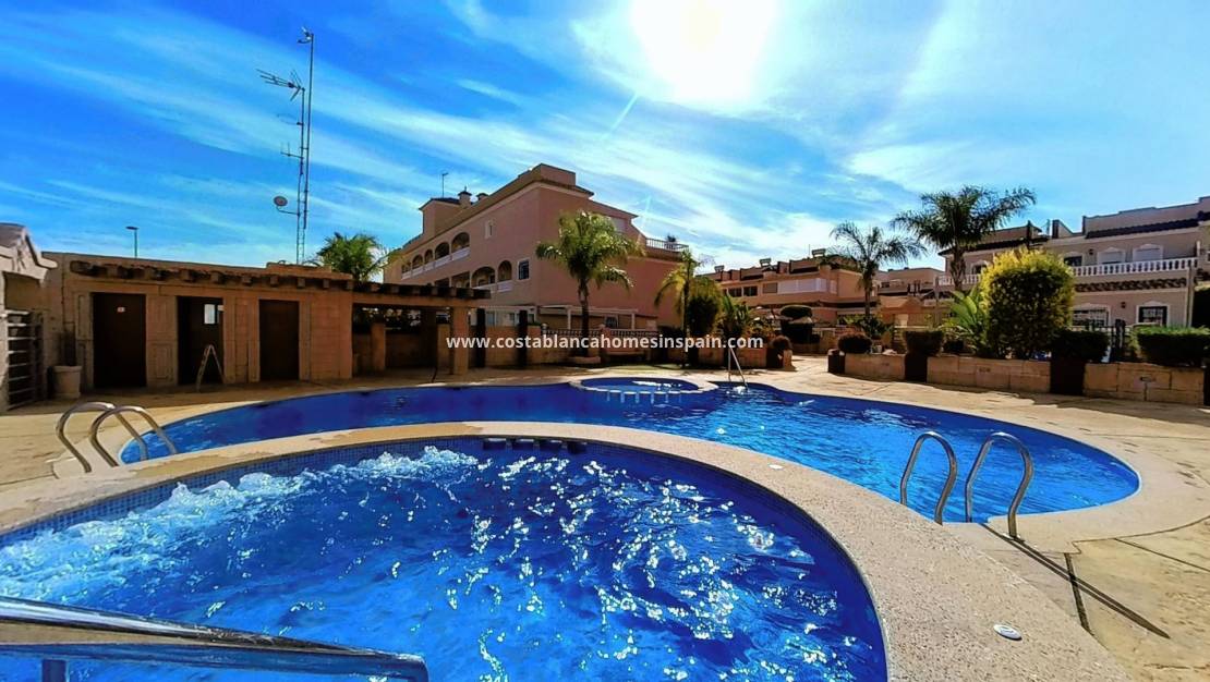 Endursölu - Townhouse - Orihuela Costa - Los Dolses