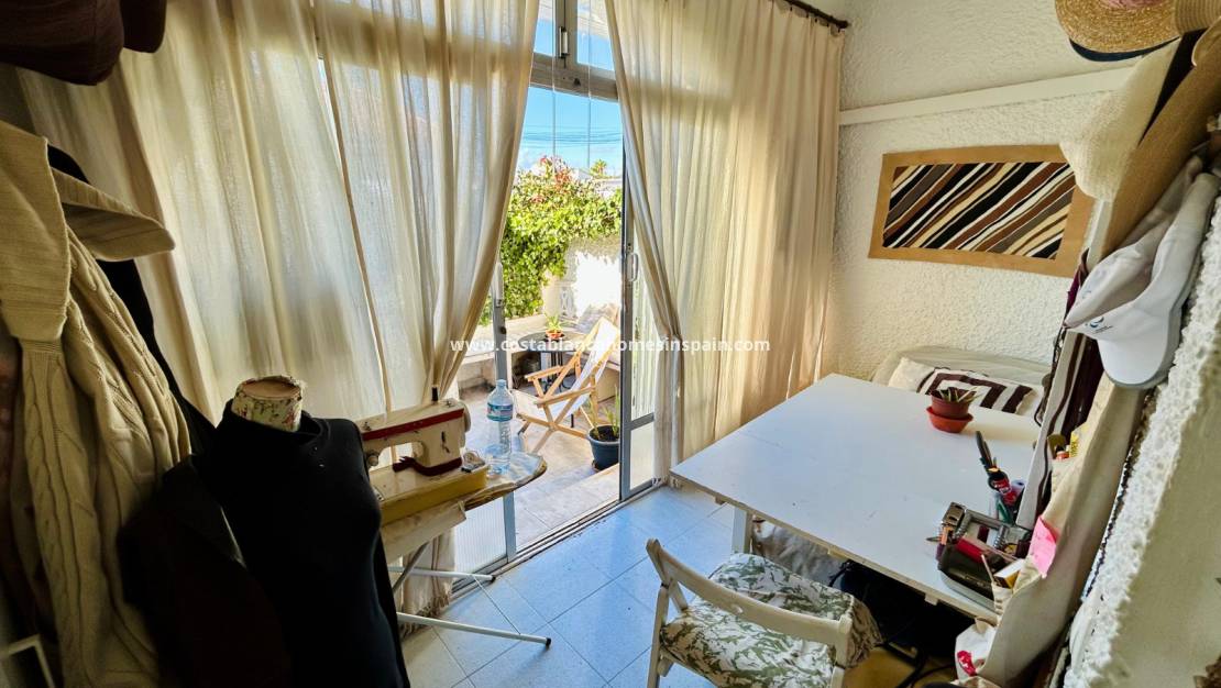 Endursölu - Townhouse - Torrevieja - Urbanización San Luis