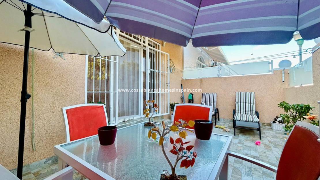 Endursölu - Townhouse - Torrevieja - Urbanización San Luis