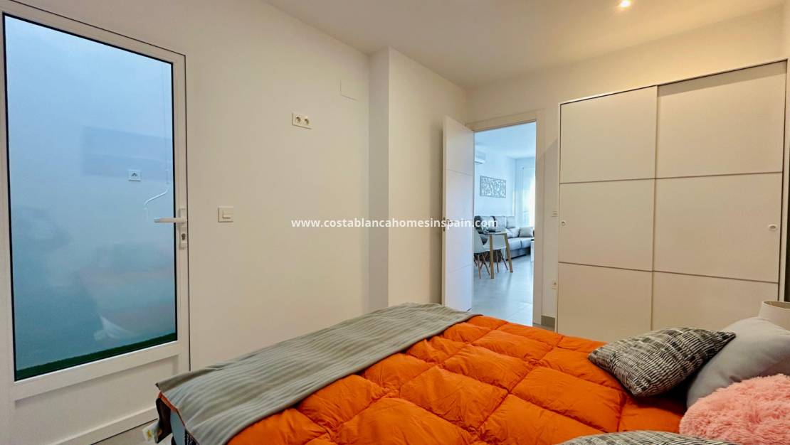 Endursölu - Townhouse - Torrevieja - Urbanización San Luis